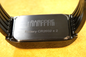 barcode-black-ss-strap-case-back-300